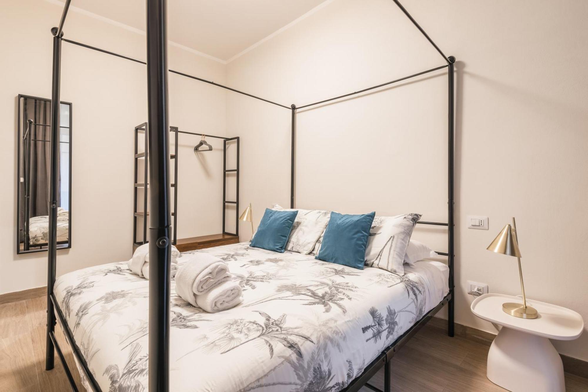 Lejlighed C3 Class Apartment, 2 Da Letto, 2 Bagni, Giardino Distante 15 Minuti A Piedi Da Fontana Di Trevi Rom